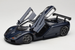 McLaren F1 GTR Le Mans Edition Lila UT Models 1:18 MCLAREN001 Metall — Bild 2 von 8
