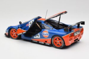 McLaren F1 GTR #34 Gulf Racing 1996 UT Models 1:18 39621 Metall — Bild 5 von 8
