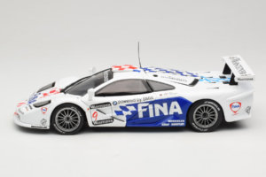 McLaren F1 GTR #9 P. Kox / R. Ravaglia FIA GT Championship 1997 UT Models 1:18 39711 Metall — Bild 4 von 8