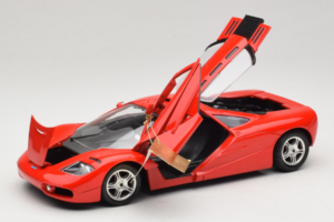McLaren F1 High Mirror Light Red Guiloy 1:18 67505 Metall — Bild 2 von 8