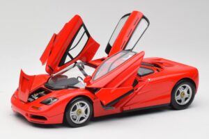 McLaren F1 Magma Rot Minichamps 1:18 530133422 Metall — Bild 2 von 8