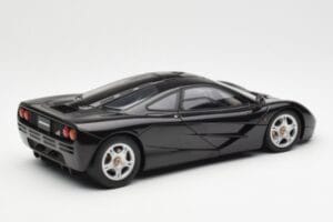 McLaren F1 Road Car Schwarz AUTOart 1:18 76002 Metall — Bild 3 von 8