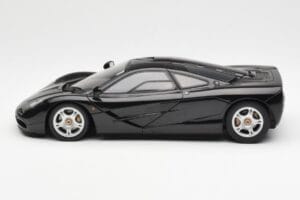 McLaren F1 Road Car Schwarz AUTOart 1:18 76002 Metall — Bild 4 von 8
