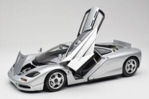 McLaren F1 Silber Minichamps 1:12 530133129 Metall — Bild 2 von 8