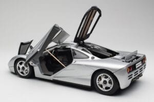 McLaren F1 Silber Minichamps 1:12 530133129 Metall — Bild 5 von 8