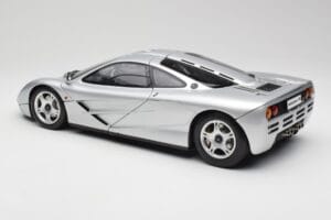 McLaren F1 Silber Minichamps 1:12 530133129 Metall — Bild 7 von 8