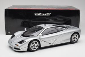 McLaren F1 Silber Minichamps 1:12 530133129 Metall — Bild 8 von 8