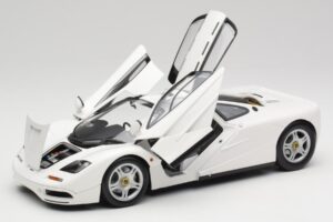 McLaren F1 Weiß Minichamps 1:18 530133424 Metall — Bild 2 von 8