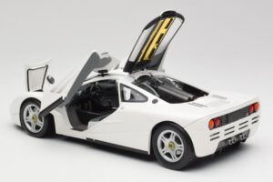 McLaren F1 Weiß Minichamps 1:18 530133424 Metall — Bild 5 von 8