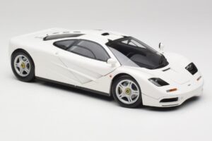 McLaren F1 Weiß Minichamps 1:18 530133424 Metall — Bild 6 von 8