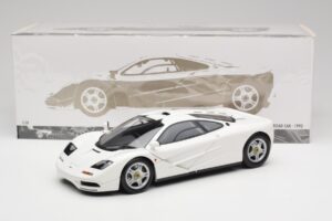 McLaren F1 Weiß Minichamps 1:18 530133424 Metall — Bild 8 von 8