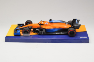 McLaren MCL35M Mercedes #3 D. Ricciardo McLaren F1 Team Bahrain Grand Prix 2021 Minichamps 1:18 533211803 Resin