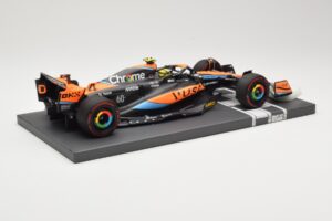 McLaren MCL60 #4 L. Norris F1 2023 Minichamps 1:18 537231804 Metall — Bild 3 von 6