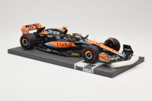 McLaren MCL60 #4 L. Norris F1 2023 Minichamps 1:18 537231804 Metall — Bild 4 von 6