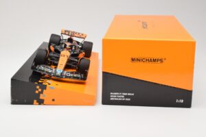 McLaren MCL60 #81 O. Piastri Australian GP 2023 Minichamps 1:18 533231881 Metall — Bild 5 von 5