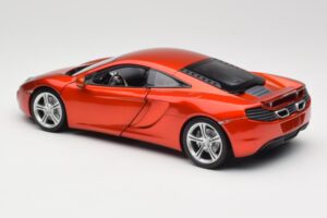 McLaren MP4-12C Orange Metallic Minichamps 1:18 110133020 Metall — Bild 7 von 8