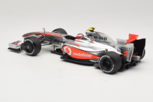 McLaren MP4-24 Mercedes #2 H. Kovalainen F1 2009 Dealer Edition Minichamps 1:18 B66960041 Metall — Bild 5 von 7