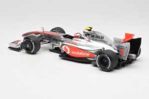 McLaren MP4-24 Mercedes #2 H. Kovalainen F1 2009 Minichamps 1:18 503091802 Metall — Bild 5 von 7