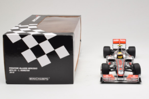 McLaren MP4-25 Mercedes #2 L. Hamilton Vodafone McLaren F1 2010 Minichamps 1:18 530101802 Metall — Bild 7 von 7