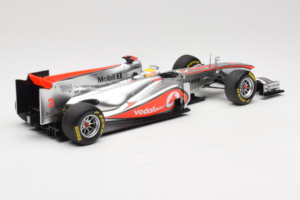 McLaren MP4-26 Mercedes #3 L. Hamilton Vodafone McLaren Showcar F1 2011 Minichamps 1:18 530111873 Metall — Bild 2 von 7