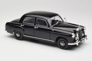 Mercedes 180 W120 Ponton Schwarz Revell 1:18 08973 Metall — Bild 6 von 8