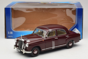 Mercedes 180 Ponton Dunkelrot Revell 1:18 08876 Metall — Bild 6 von 6