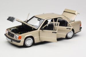 Mercedes 190E W201 2.3-16 Smoke Silver Metallic Norev 1:18 183831 Metall — Bild 2 von 8