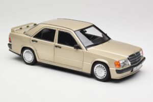Mercedes 190E W201 2.3-16 Smoke Silver Metallic Norev 1:18 183831 Metall — Bild 6 von 8