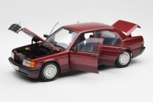 Mercedes 190E W201 2.0 Rot Dealer Edition AUTOart 1:18 B66040383 Metall — Bild 2 von 8