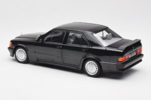 Mercedes 190E 2.3-16 W201 Schwarz Händler Edition Norev 1:18 B66040663 Metall — Bild 7 von 8