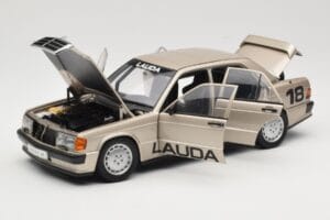 Mercedes 190E 2.3-16 W201 #1 N. Lauda Race of Champions Nurburgring 1984 AUTOart 1:18 88431 Metall — Bild 2 von 8