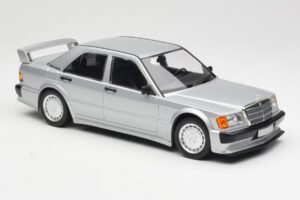 Mercedes 190E 2.5-16 EVO 1 W201 Silber Minichamps 1:18 155036001 Metall — Bild 4 von 6