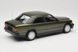 Mercedes 190E W201 Grün Metallic Minichamps 1:18 155037001 Metall — Bild 2 von 6