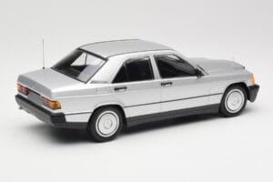 Mercedes 190E W201 Silber Minichamps 1:18 155037004 Metall — Bild 2 von 6