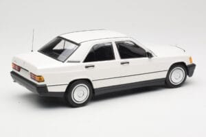 Mercedes 190E W201 Weiß Minichamps 1:18 155037002 Metall — Bild 2 von 6