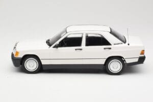 Mercedes 190E W201 Weiß Minichamps 1:18 155037002 Metall — Bild 3 von 6