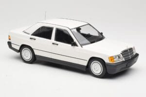 Mercedes 190E W201 Weiß Minichamps 1:18 155037002 Metall — Bild 4 von 6