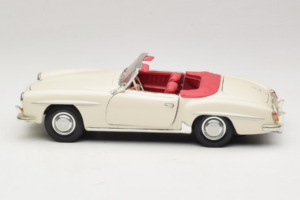Mercedes 190SL Weiß Maisto 1:18 50274 Metall — Bild 4 von 8