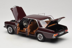 Mercedes 200 W115 Dunkel Rotbraun Norev 1:18 183778 Metall — Bild 5 von 8
