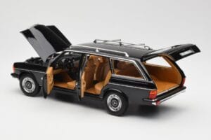 Mercedes 200 T S123 Schwarz Norev 1:18 183735 Metall — Bild 5 von 8