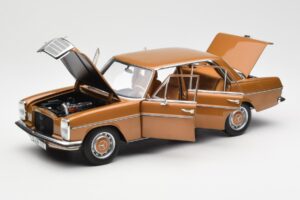 Mercedes 200 W115 Bycane Gold Händler Edition Norev 1:18 B66040665 Metall — Bild 2 von 8