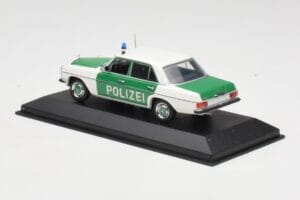 Mercedes 200 W115 Polizei Minichamps 1:43 400034090 Metall — Bild 3 von 4