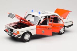 Mercedes 200 W123 Krankenwagen Weiß Norev 1:18 183834 Metall — Bild 2 von 8
