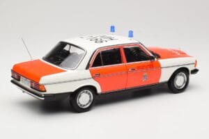 Mercedes 200 W123 Krankenwagen Weiß Norev 1:18 183834 Metall — Bild 5 von 8