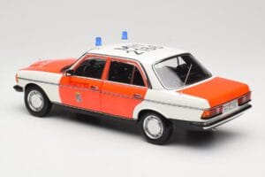 Mercedes 200 W123 Krankenwagen Weiß Norev 1:18 183834 Metall — Bild 6 von 8