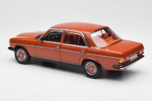 Mercedes 200 W123 English Rot Händler Edition Norev 1:18 B66040653 Metall — Bild 7 von 8