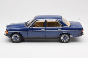 Mercedes 200 W123 Surf Blau Norev 1:18 183710 Metall — Bild 4 von 8