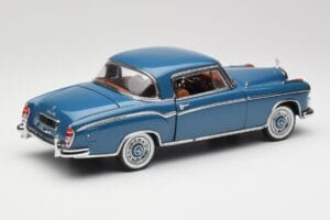 Mercedes 220 SE W128 Blau Sun Star 1:18 3561 Metall — Bild 3 von 8