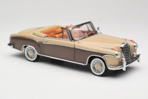 Mercedes 220 SE W128 Cabriolet Bronze Rot Sun Star 1:18 3572 Metall — Bild 6 von 8