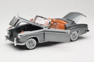 Mercedes 220 SE W128 Cabriolet Grey Metallic Sun Star 1:18 3352-M1 Metall — Bild 2 von 8